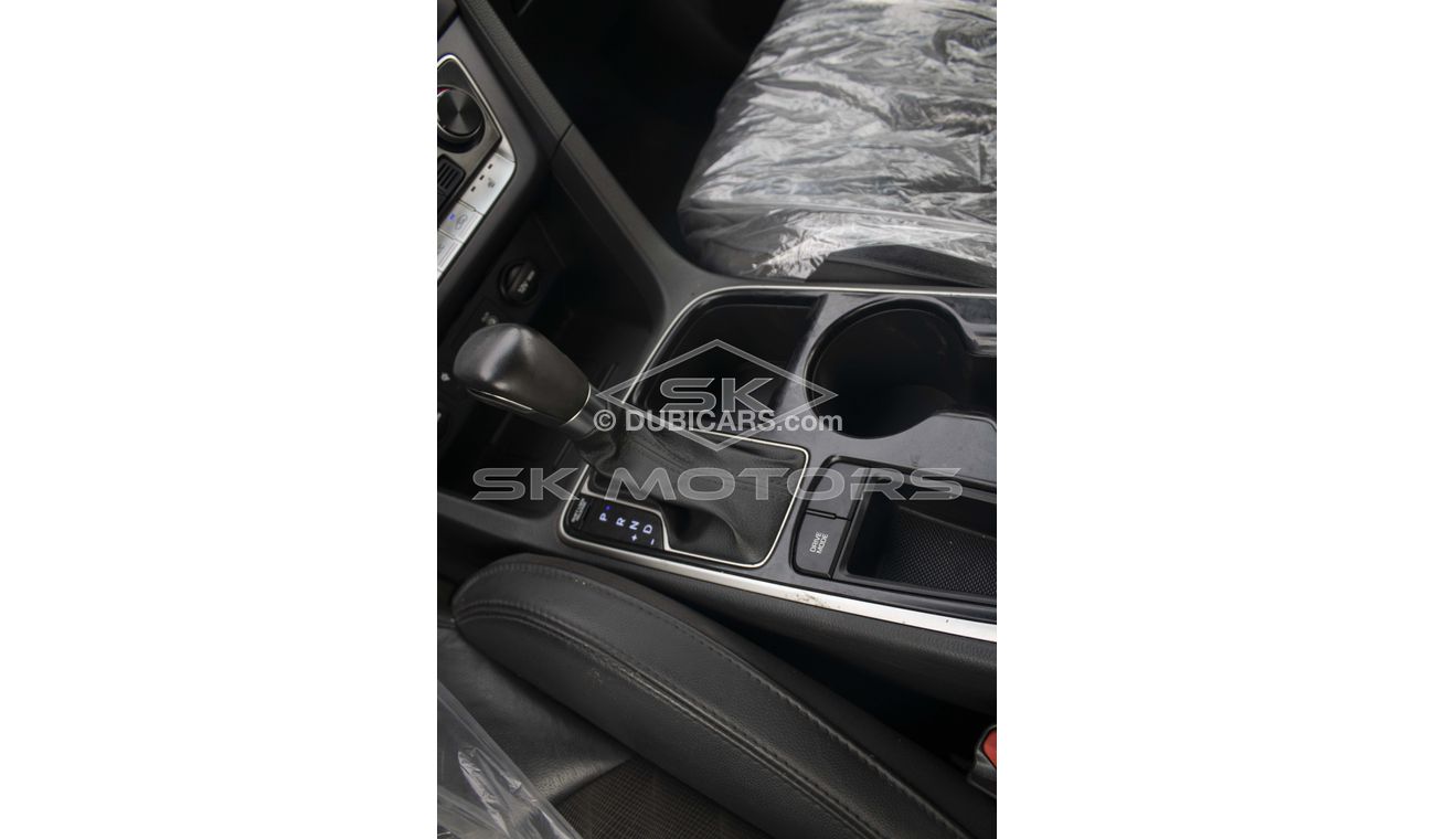 Hyundai Sonata 2.4L Petrol, Alloy Rims, DVD Camera, Driver Power Seats, Leather Seats, ( LOT # 0087)