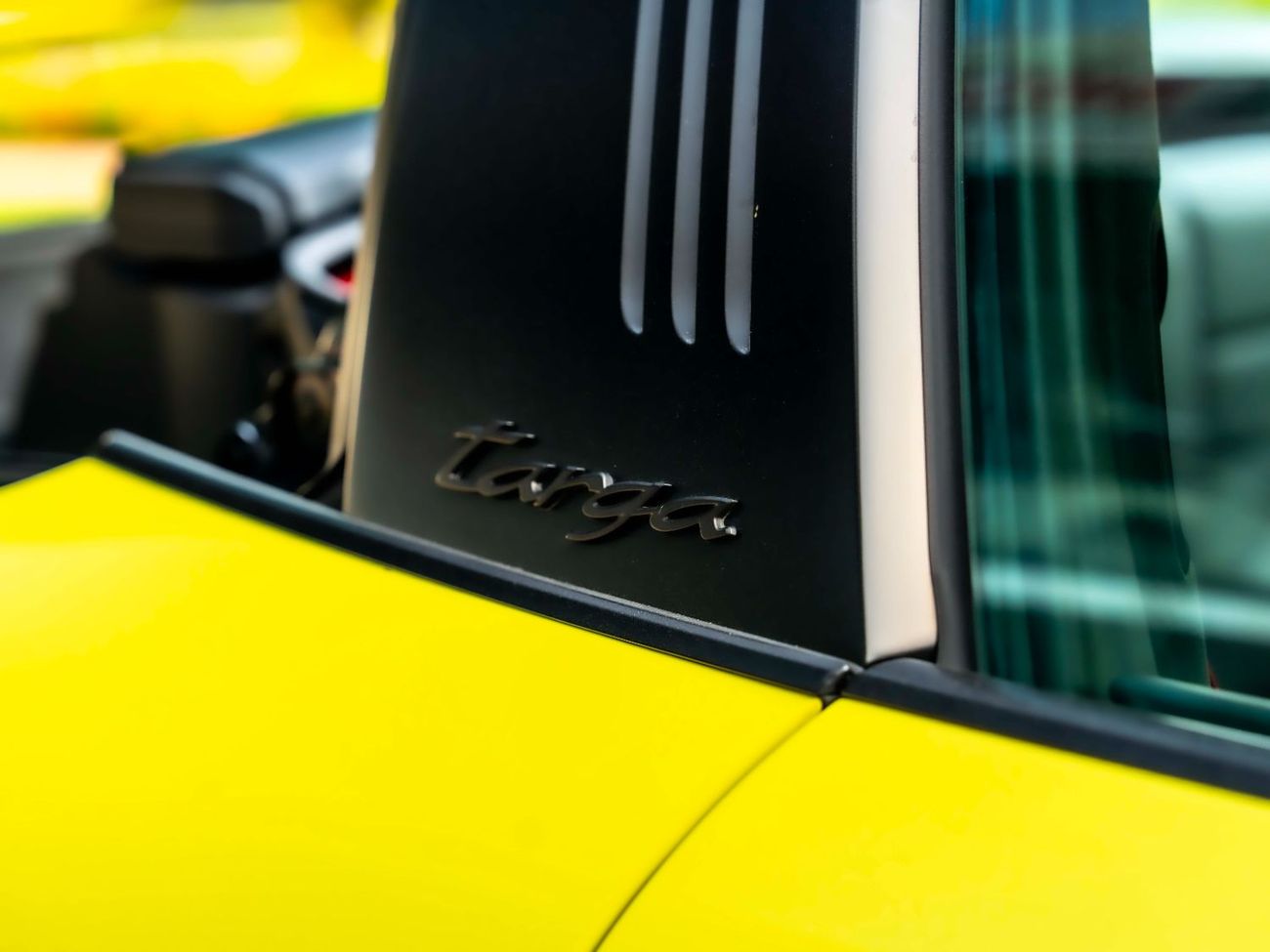 Porsche 911 Targa 4GTS 3.0L (450 HP)