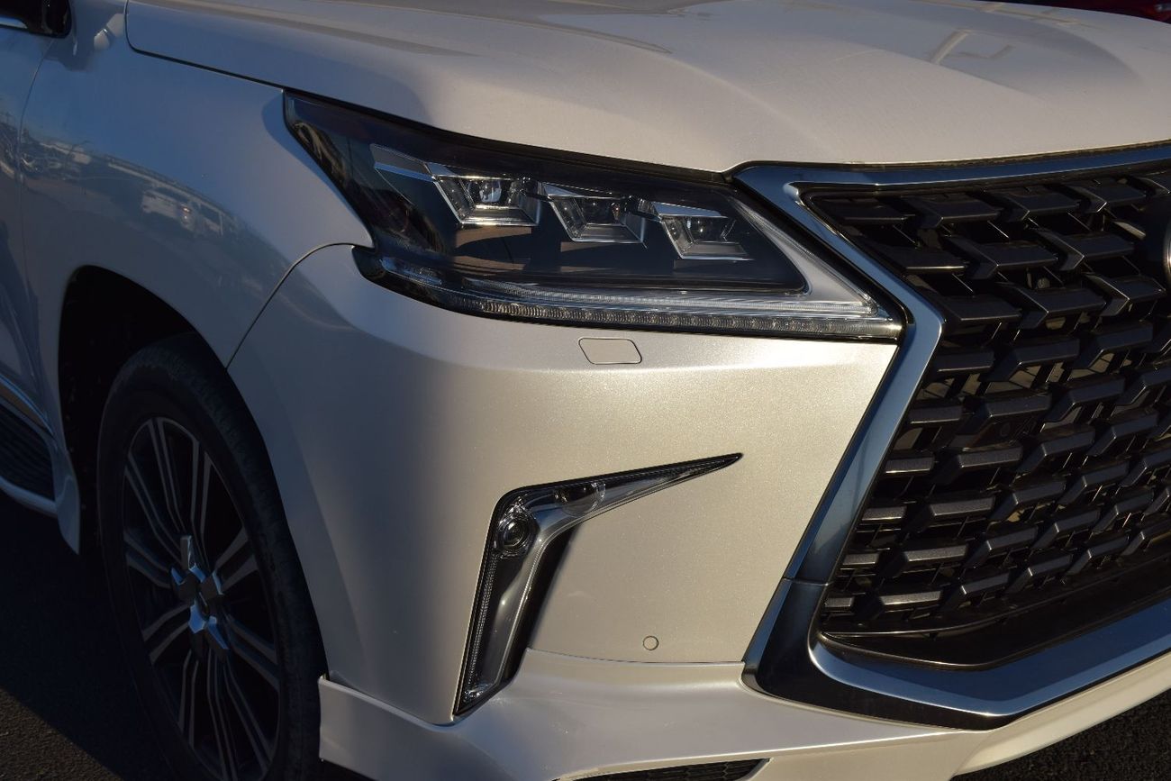 Lexus LX 570 F SPORT  LEXUS LX570 5.7L V8 PETROL FULL OPTIONS