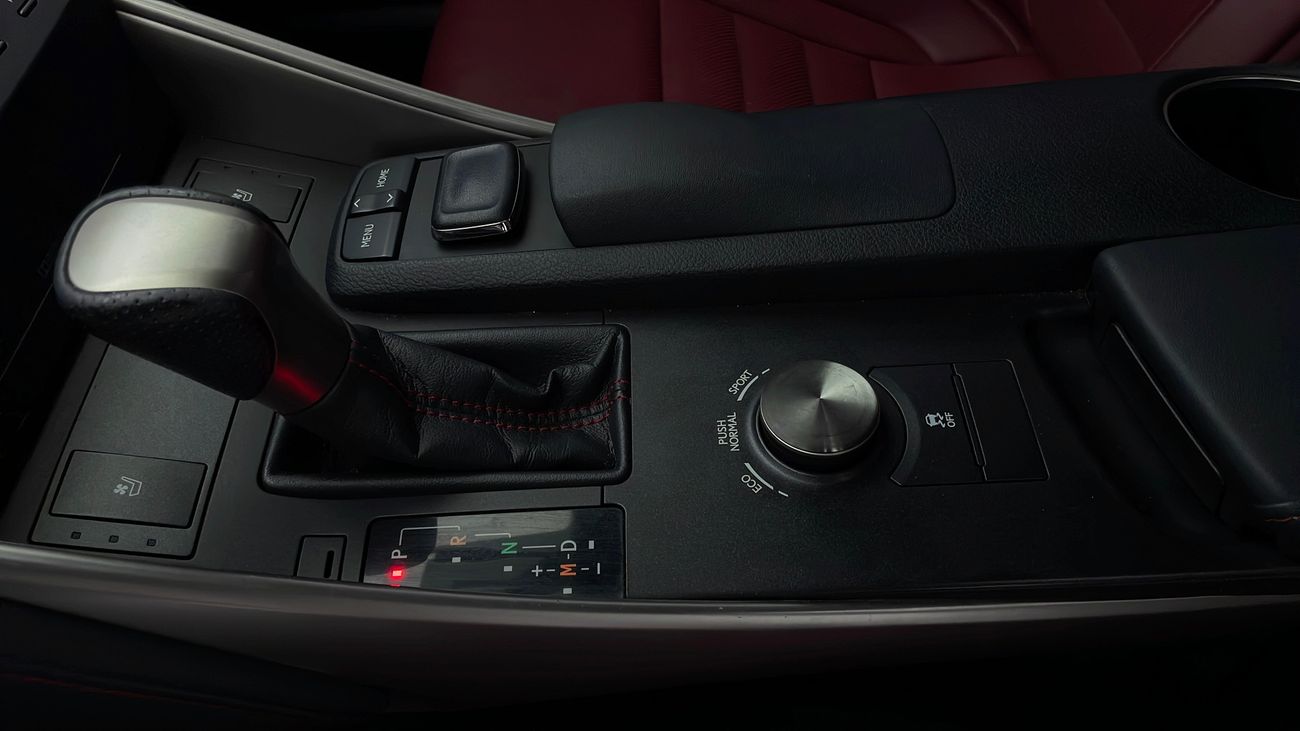 Lexus IS 200 IS 200t F 2000