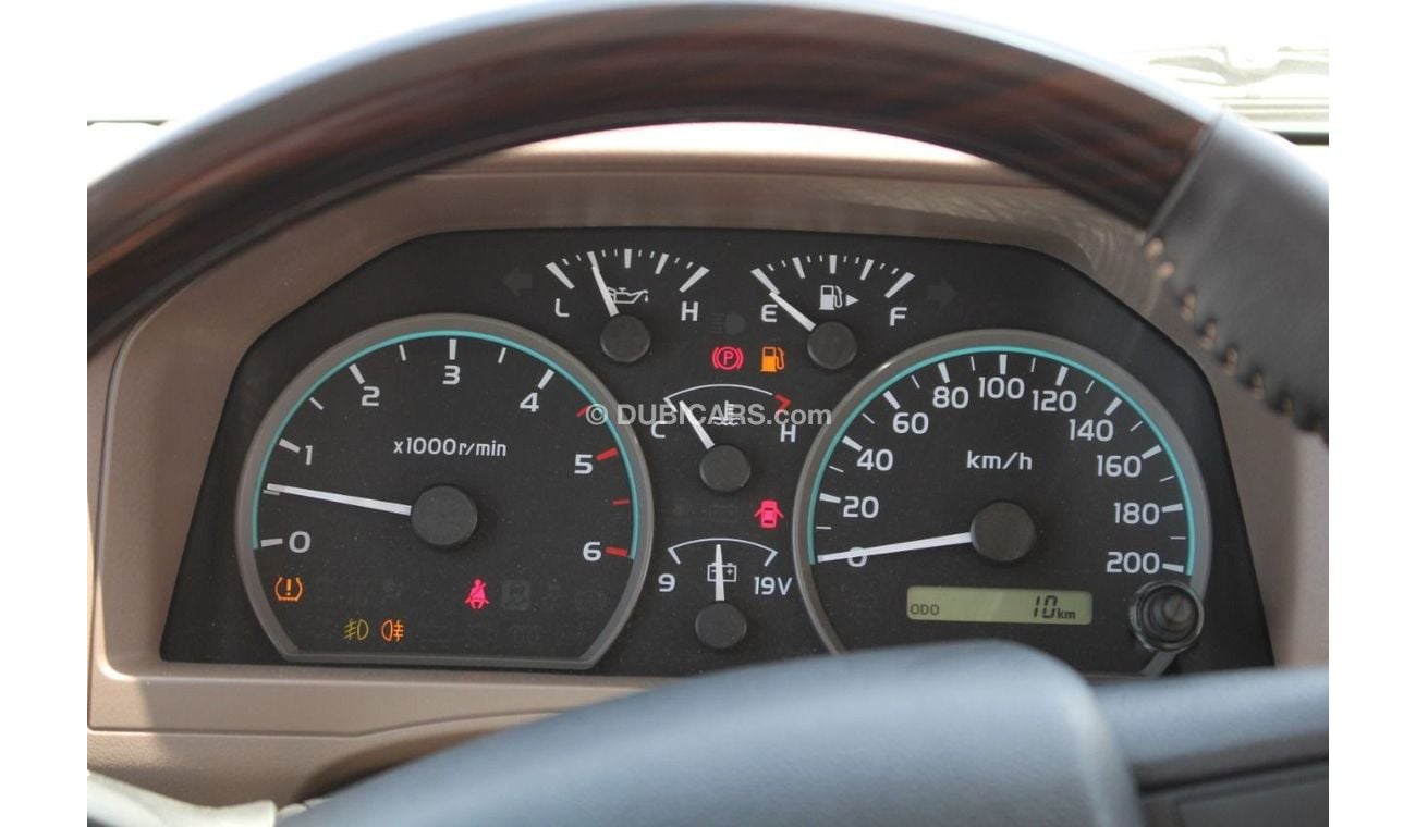 Toyota Land Cruiser 70 LHD - TOYOTA LAND CRUISER  76 4.5L V8 DIESEL 4WD LX MT - FO - W/ WINCH DIFF
