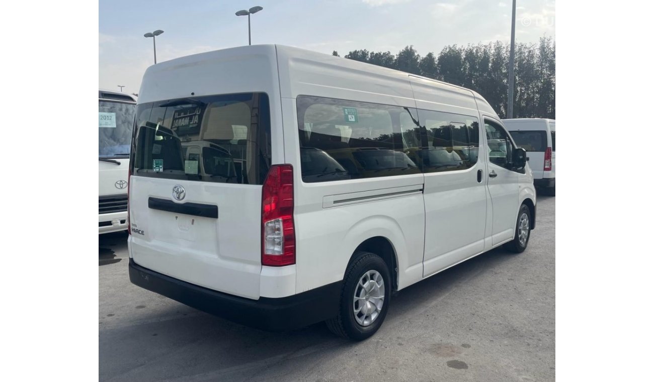 Toyota Hiace Commuter GL High Roof