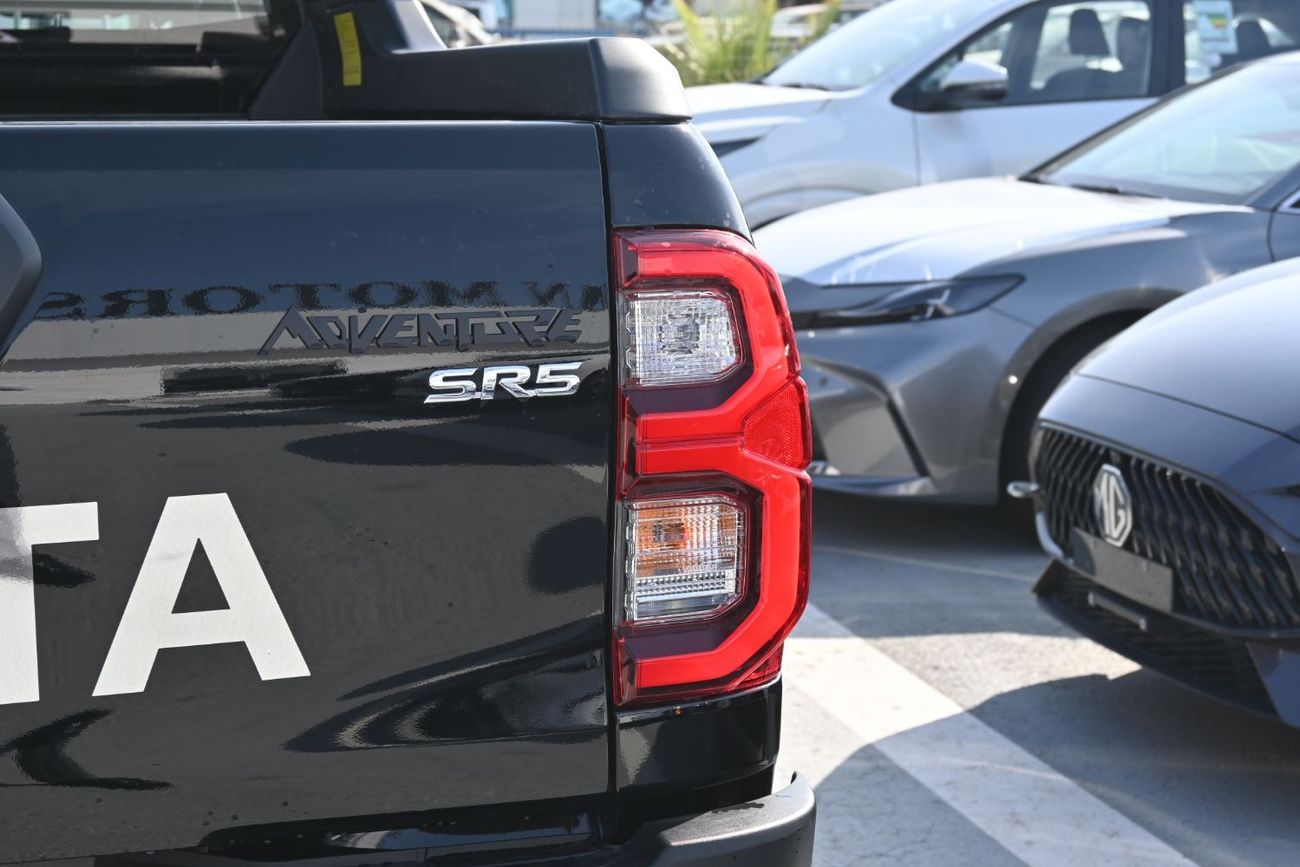 Toyota Hilux Adventure 4.0L Toyota Hilux Adventure SR5 4.0L V6, Petrol, 4WD, Pickup