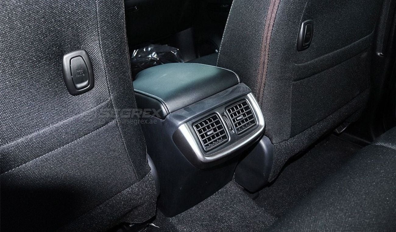 Toyota Hilux 2023, Toyota Hilux DC, 2.4L Diesel 4WD 6M/T