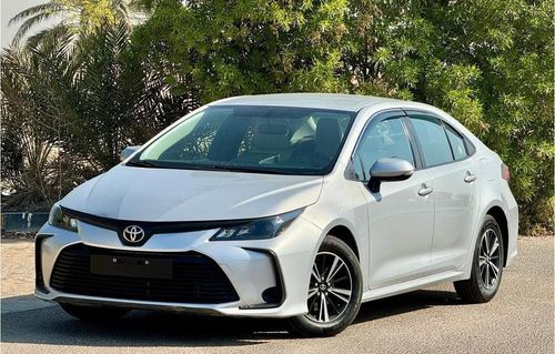 تويوتا كورولا XLI (ALLOY) 1.6L 790-Monthly l GCC l Cruise, Camera, GPS l Accident