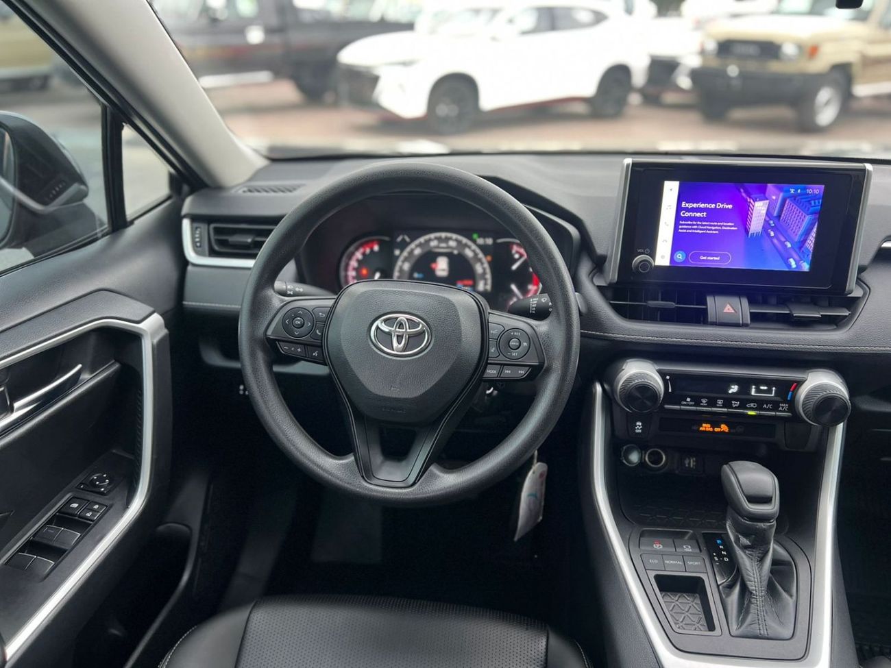 Toyota RAV4 2023 Toyota Rav4 LE Night Shade Edition - 2.5L V4 - Leather Seats With Radar - Low Mileage