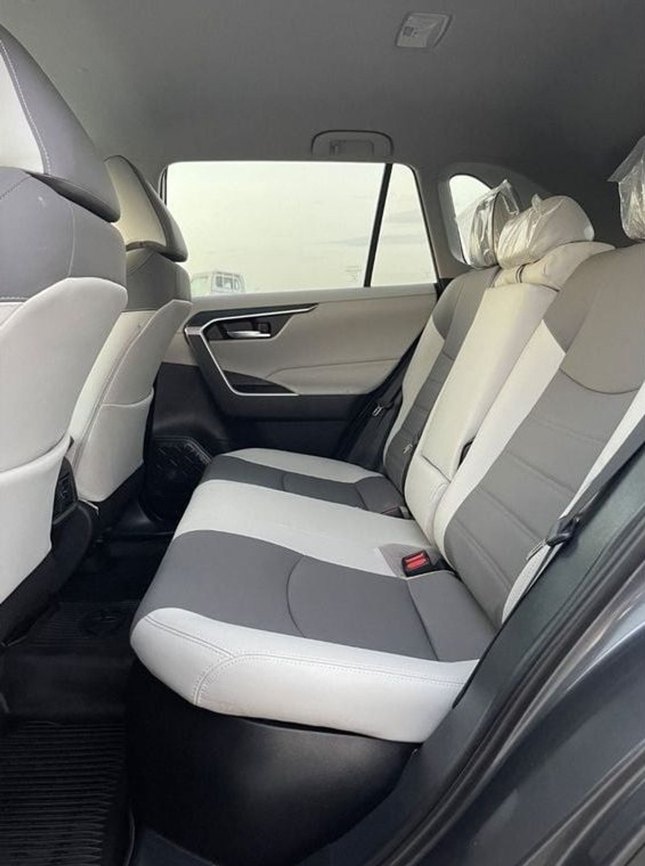 تويوتا راف ٤ XLE 2.5L 2020 TOYOTA RAV4 XLE HYBRID FULL OPTIONS IMPORTED FROM USA
