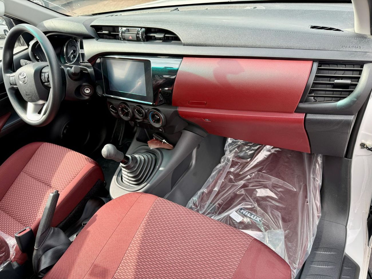 تويوتا هيلوكس GLS 2.7L 4WD