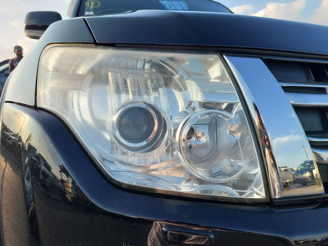 ميتسوبيشي باجيرو MITSUBISHI PAJERO SUV RHD 2012 MODEL 3.2 L DIESEL AUTOMATIC(PM01286)