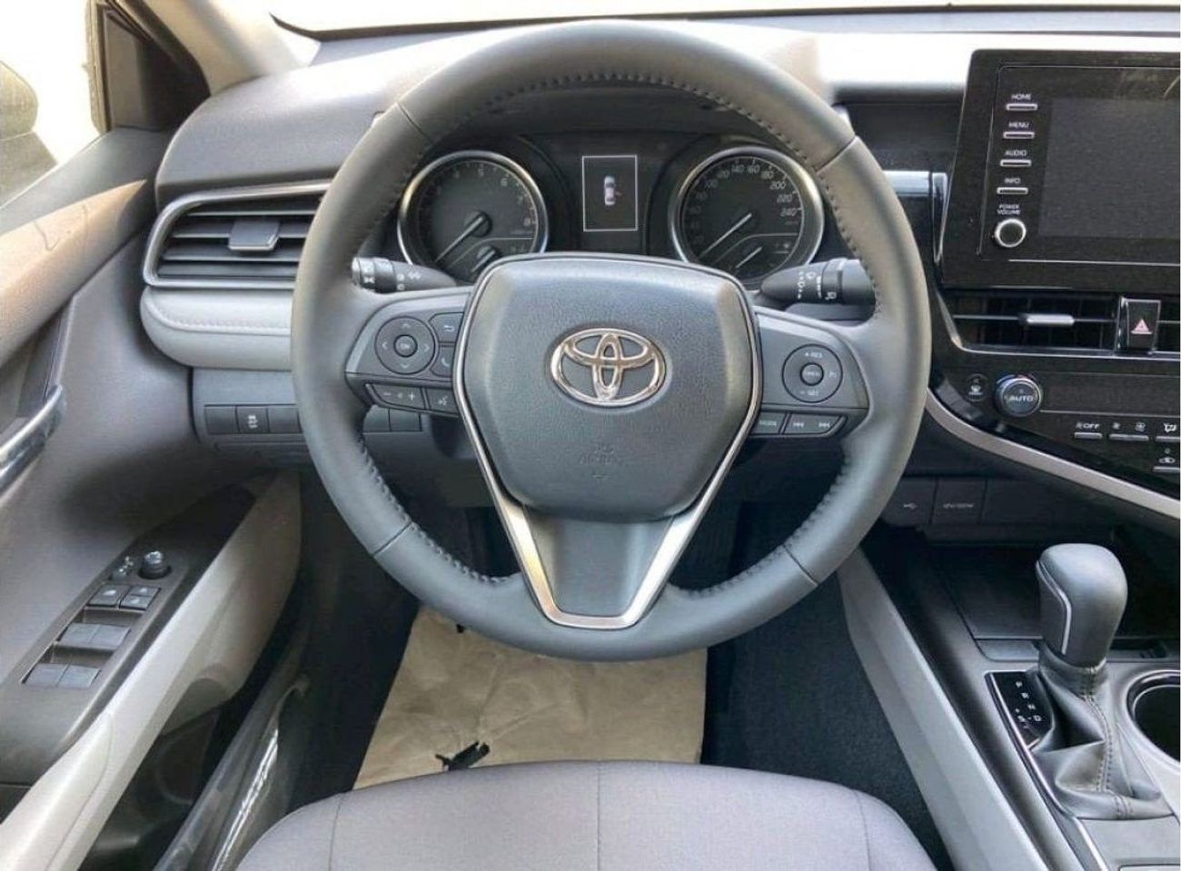 Toyota Camry TOYOTA CAMRY 2.5L GLE PERTOL FULL OPTION