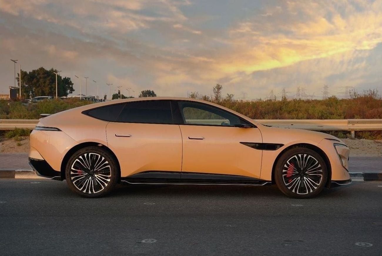 Avatr 12 2025 AVATR 12 Long Range 2-motor AWD 0Km