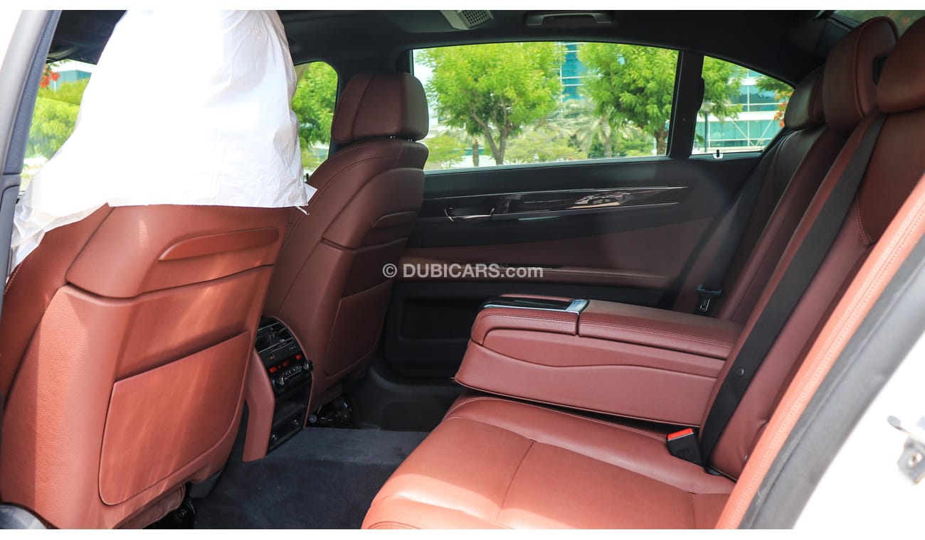 بي أم دبليو 750Li Li