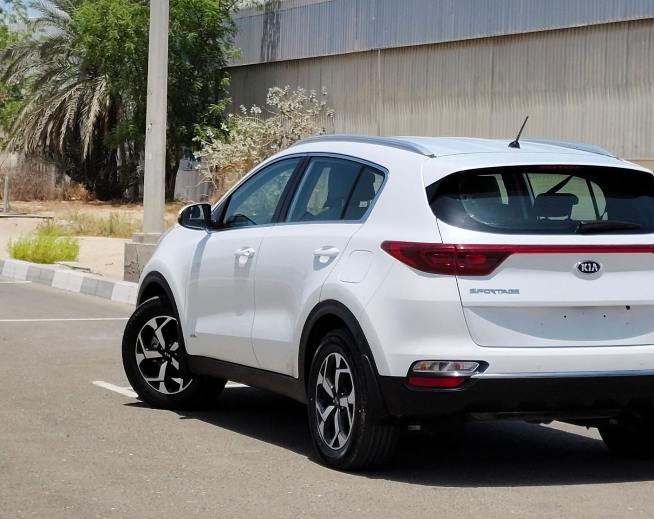 Kia Sportage LX Top 2.4L 790-Monthly l GCC l Cruise, Camera, GPS l Accident Free