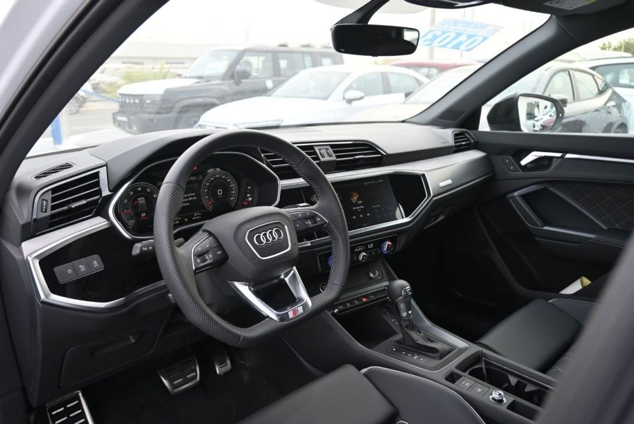 Audi Q3 Audi Q3 40 TFSI Sportback 2.0L Turbo, 7DCT