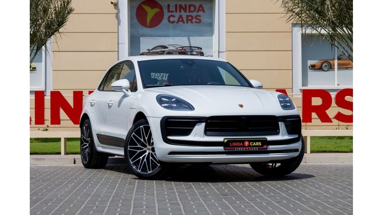Porsche Macan Porsche Macan 2023 GCC under Agency Warranty with Flexible Down-Payment.