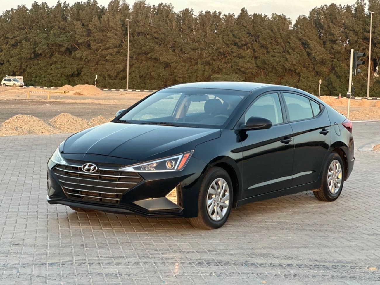 Hyundai Elantra GL 2.0L MODEL 2020 Car. PERFECT condition inside and outsidee