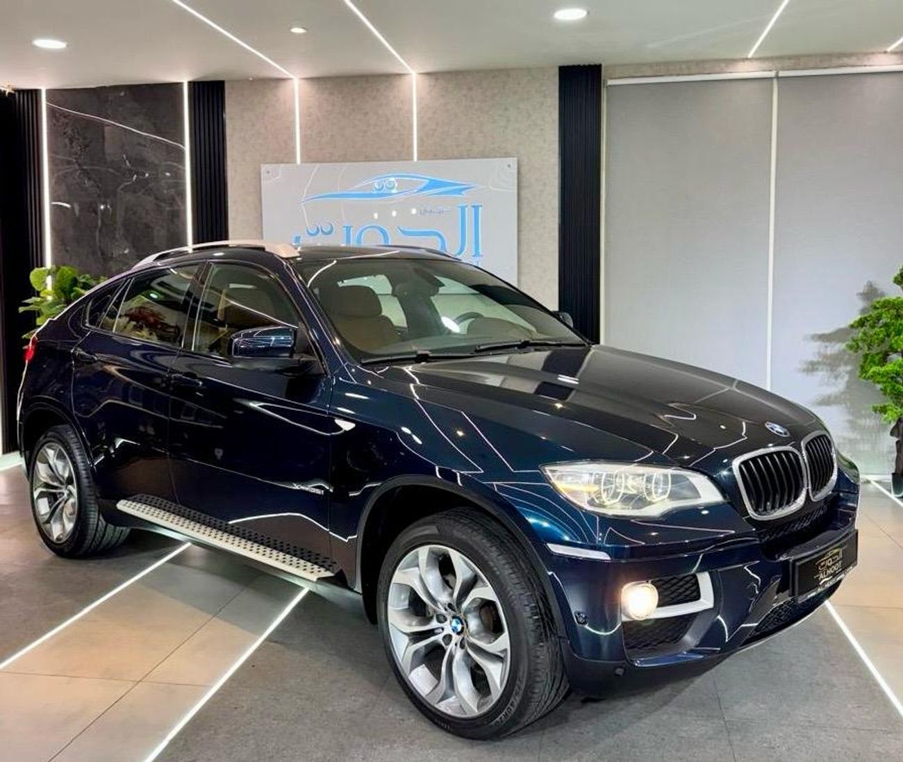 بي أم دبليو X6 xDrive 35i 3.0L SPECIAL COLOR BMW X6 V6 || HIGH OPTIONS || GCC || AMAZING CONDITION || LIKE NEW || R
