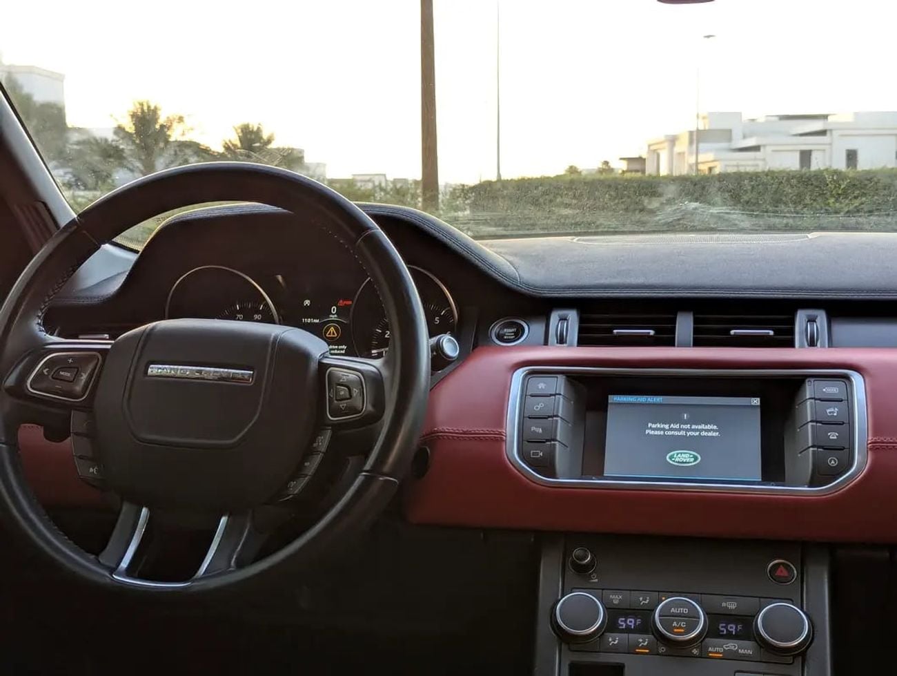 لاند روفر رانج روفر إيفوك SE US Premium Condition Clean Well Maintained Luxury SUV