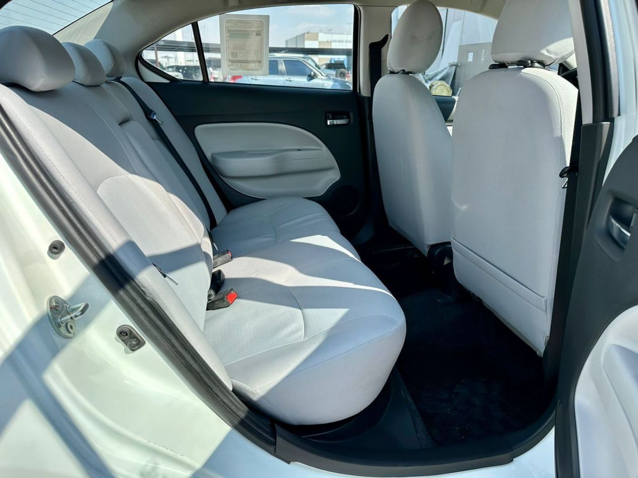 ميتسوبيشي اتراج GLX Full 1.2L