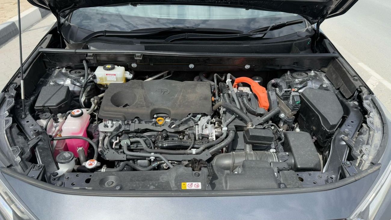 Toyota RAV4 Hybrid Petrol ,Right Hand Drive ,Push Start 4WD T.V ,Back Camera