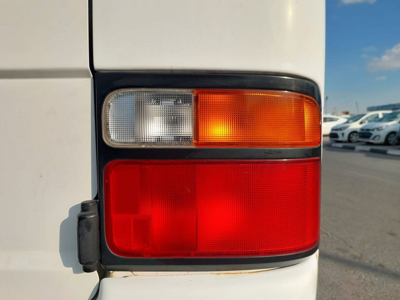 تويوتا كوستر TOYOTA COASTER BUS RHD 1997 MODEL 4.1 L DIESEL AUTOMATIC(PM04807)