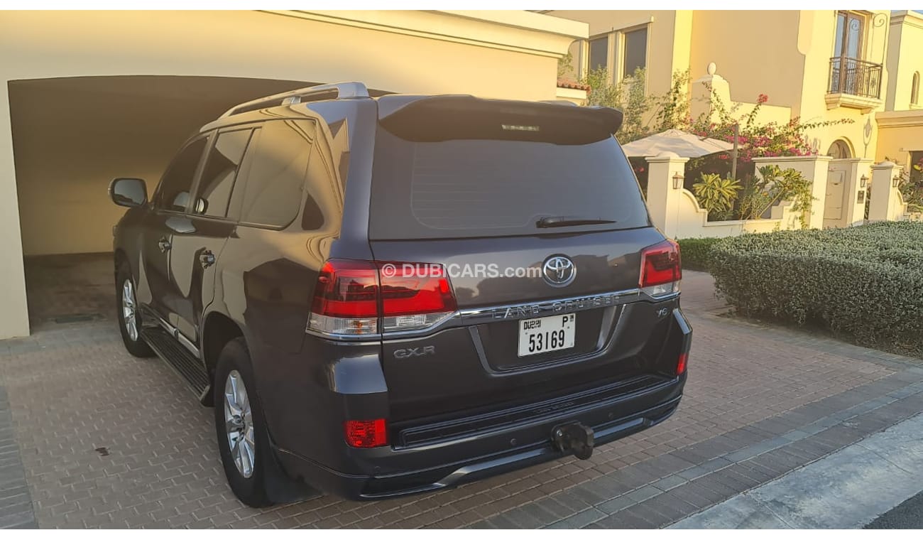 تويوتا لاند كروزر GXR