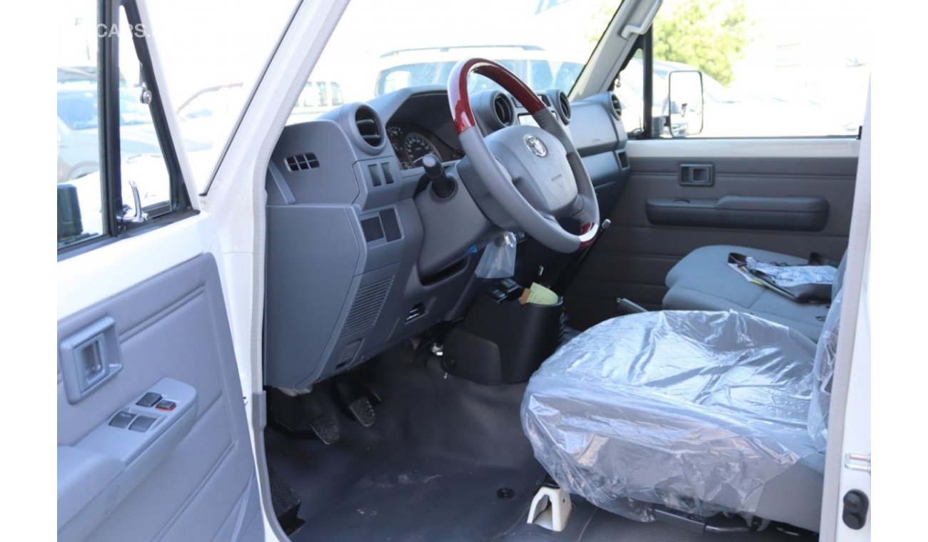 Toyota Land Cruiser 70 2023 LAND CRUISER GRJ 78 HARD TOP 4.0 V6