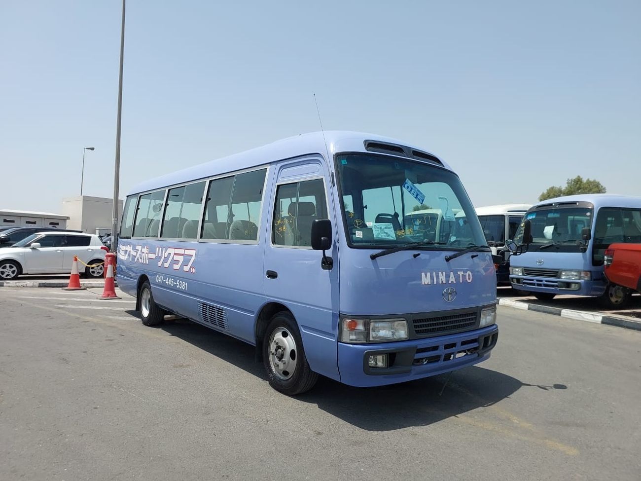 Toyota Coaster TOYOTA COASTER RHD 2004 MODEL 4.2 L DIESEL AUTOMATIC(PM12560)