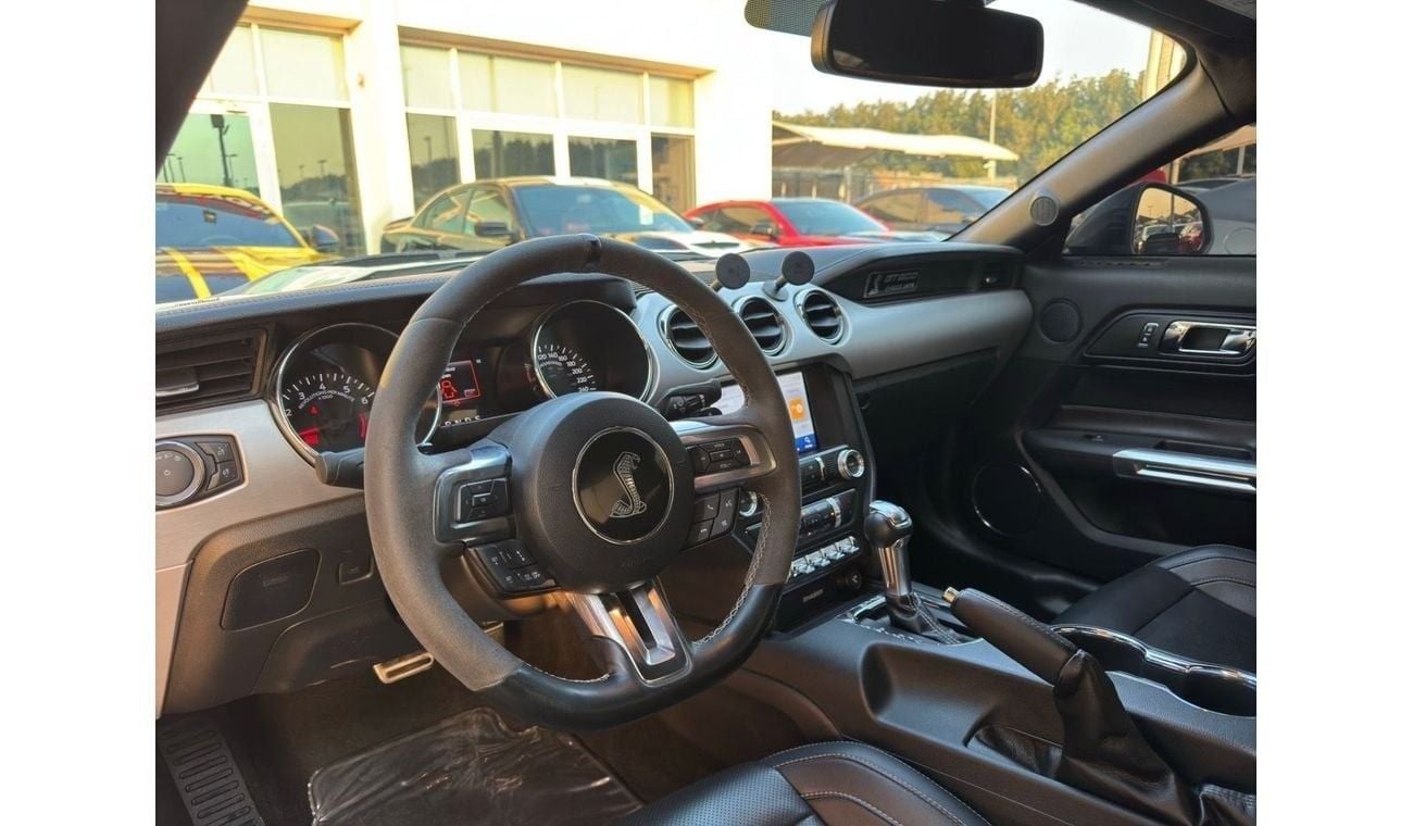 Ford Mustang ‏MUSTANG GT 5.0  GCC 2017 ‏V8 FULL OPTION BODYKIT ( SHELBY)  ‏full service history  ‏Original paint