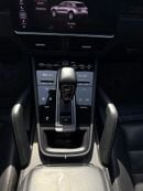 Porsche Cayenne STANDARD LOW MILEAGE + 1 YEAR SERVICE CONTRACT