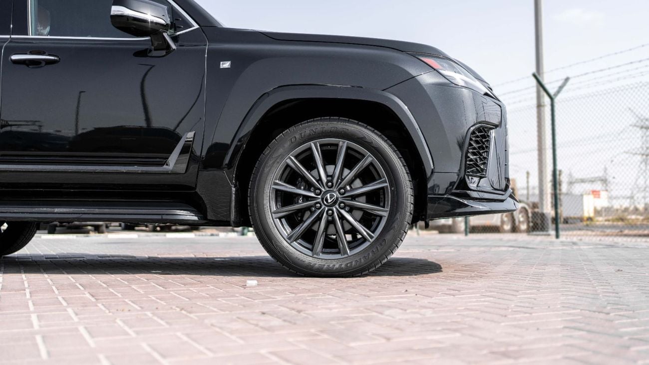 Lexus LX 700h 2025 Lexus LX700h F-Sport 3.5L AT Hybrid (No MarkLevinson)