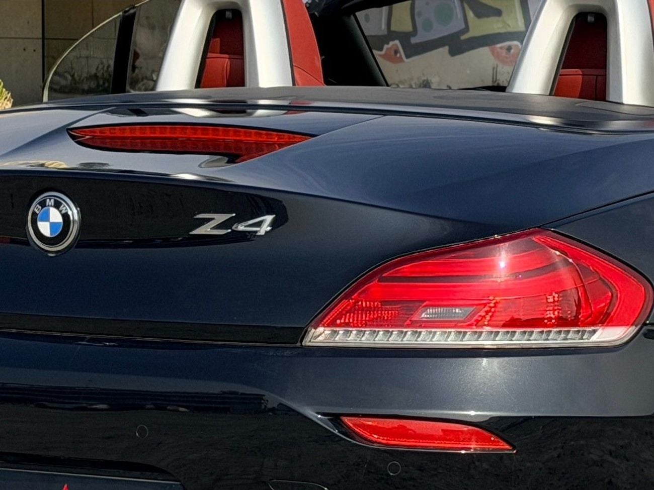 BMW Z4 sDrive 35is 3.0L BMW Z4 SDRIVE35IS | 3.0TC V6 | 2015 | GCC SPECS