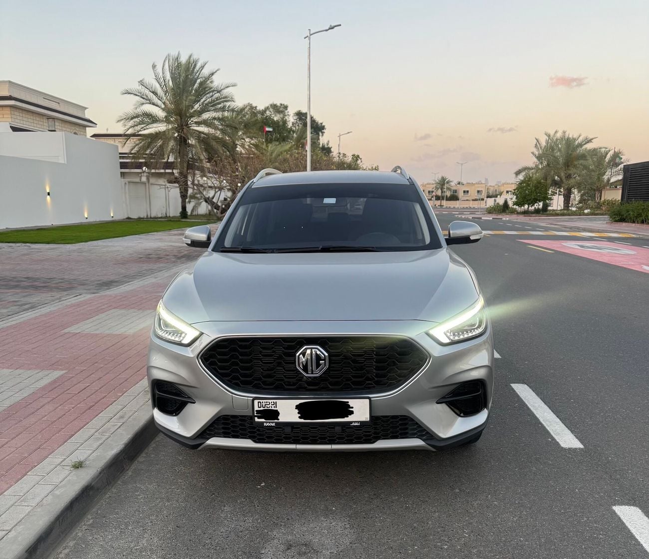 أم جي ZS Standard