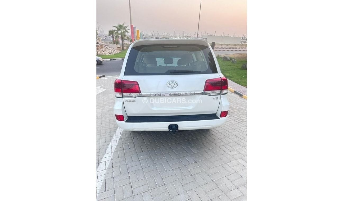 Toyota Land Cruiser 4.5L GXR TURBODIESEL V8 AUTOMATIC TRANSMISSION