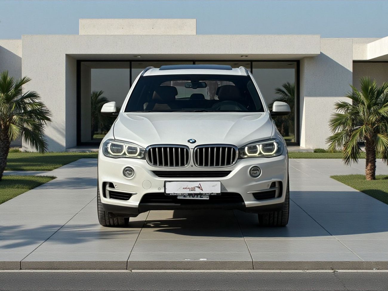 BMW X5 50i Exclusive 4.4L (5 Seater) | 2015 | GCC SPECS | Full Option