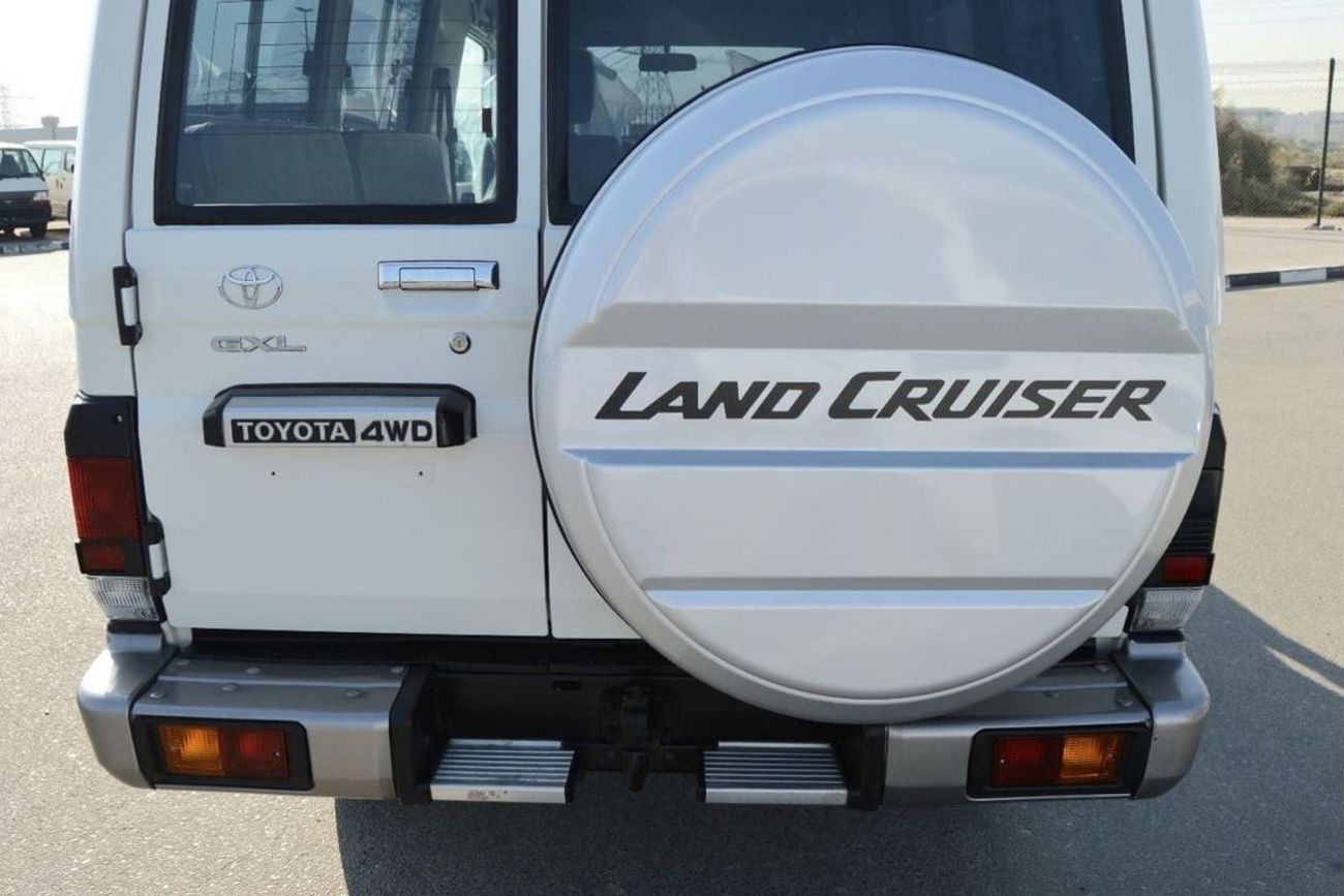Toyota Land Cruiser 70 3 Doores