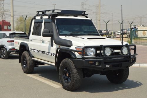 Toyota Land Cruiser Pick Up Double cabin 4.5L, perfect inside and outside