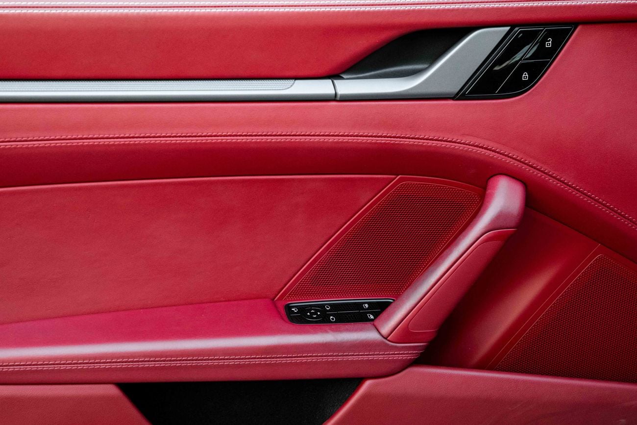 بورش 911 911 | 7,736 P.M | 0% Downpayment | Porsche Warranty!