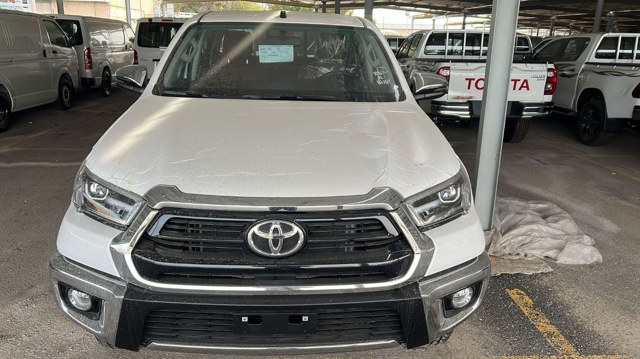 Toyota Hilux SR5 (NON GCC)