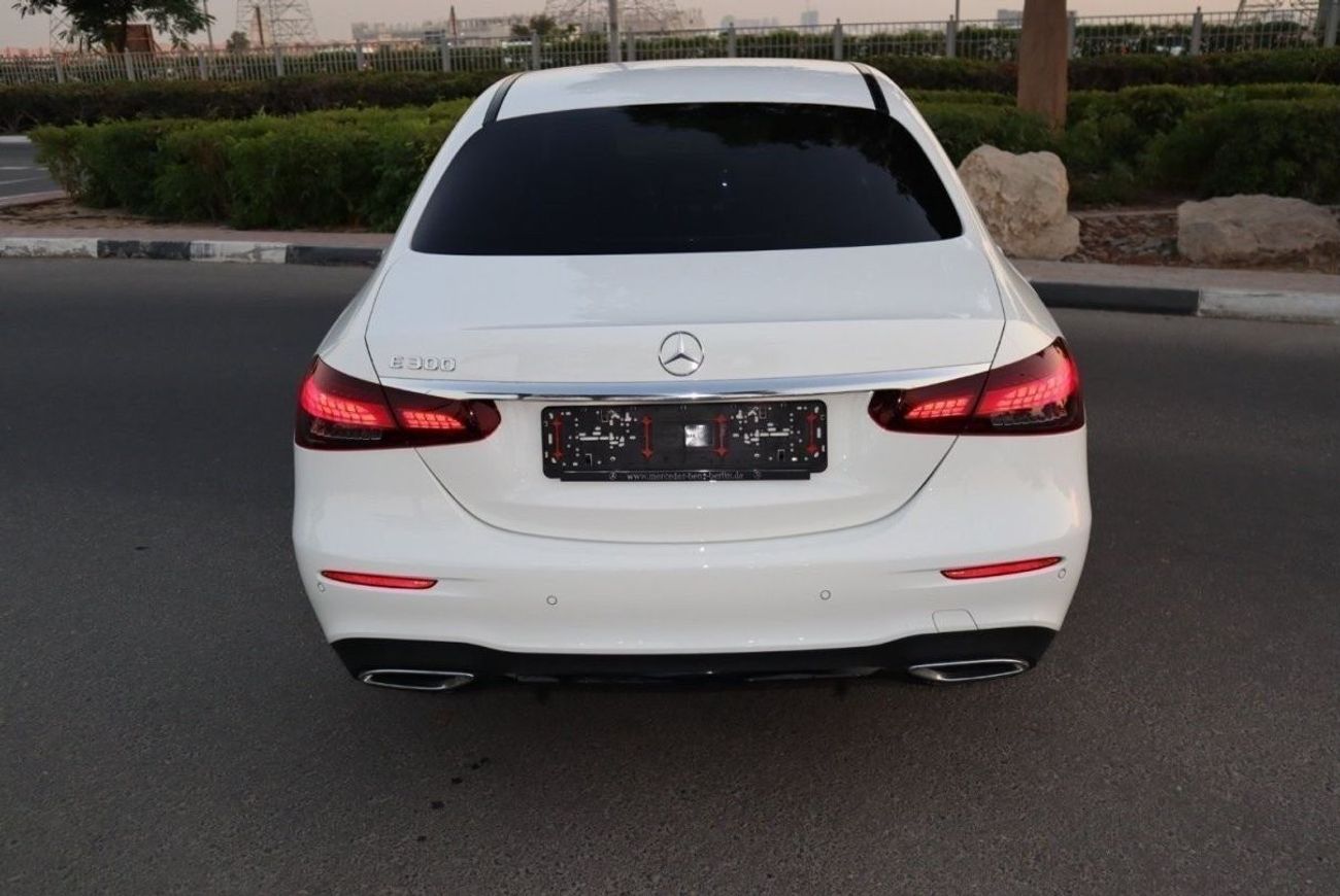 Mercedes-Benz E300 E300  Electric and patrol