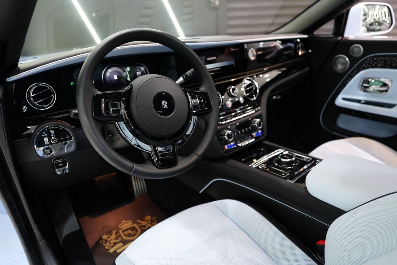 Rolls Royce Spectre STD 2024 Rolls-Royce Spectre, Bespoke Audio, Illuminated Grille, Starlight, Dealer Warrr + Serv!!