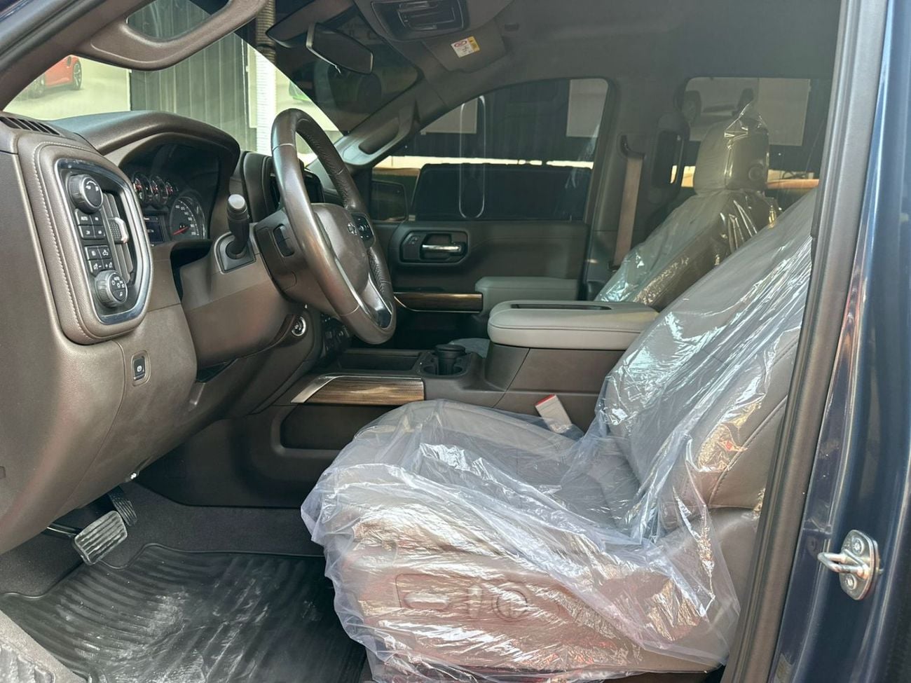 شيفروليه سيلفارادو 5.3 V8 Trail Boss