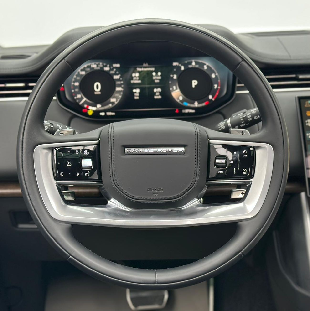 Land Rover Range Rover LWB SE P530 4.4L 2025 Land Rover Range Rover SE P530 LWB, Warranty, Excellent Condition