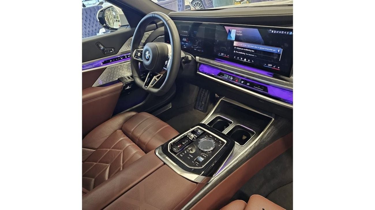 BMW 740Li 740I M KIT 2023 GCC 5 YEARS DEALER WARRANTY AND SERVICE