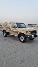 تويوتا لاند كروزر بيك آب HARDTOP 70th LX1 4.0L