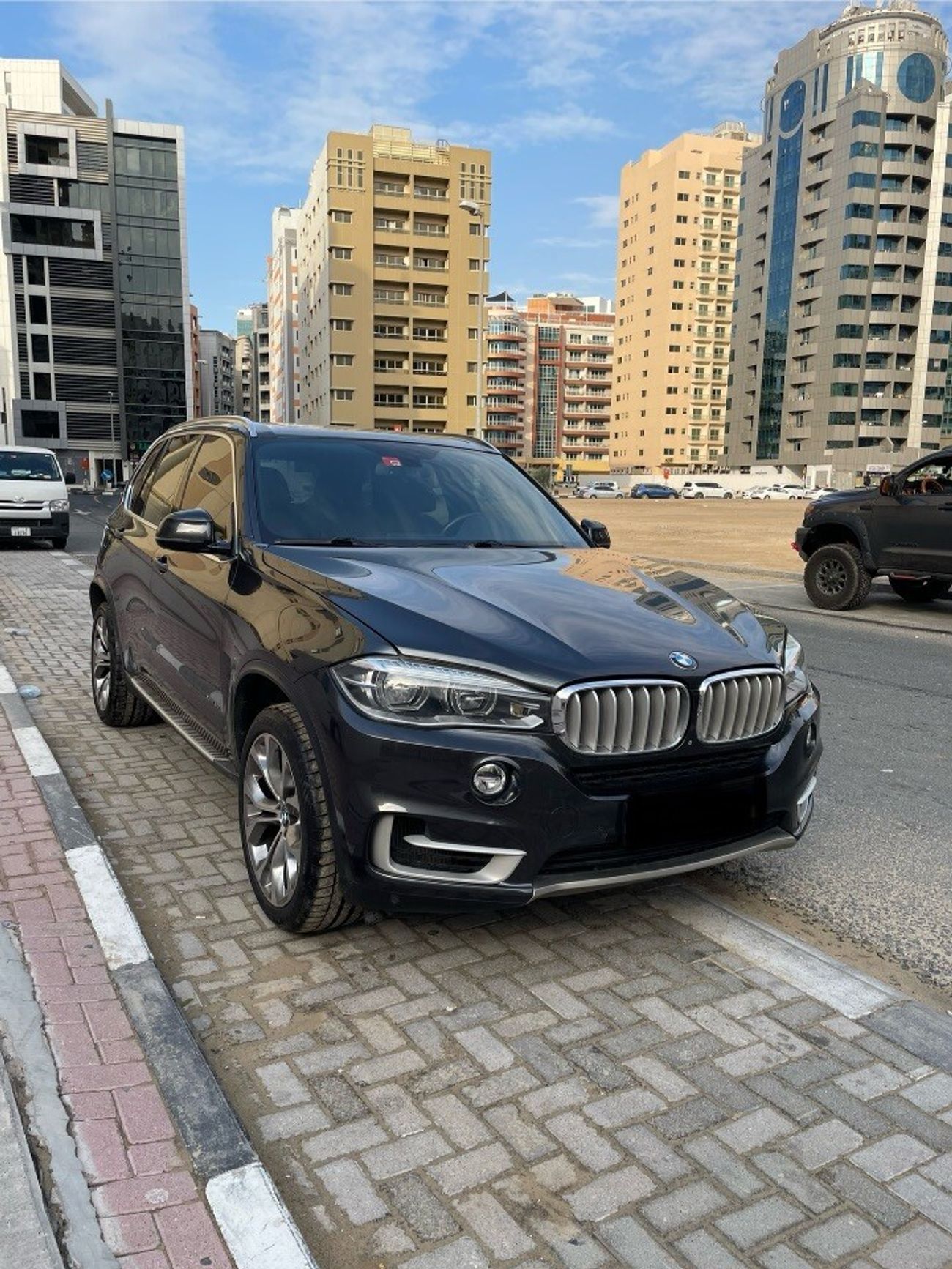 BMW X5 50i Luxury 4.4L (5 Seater)