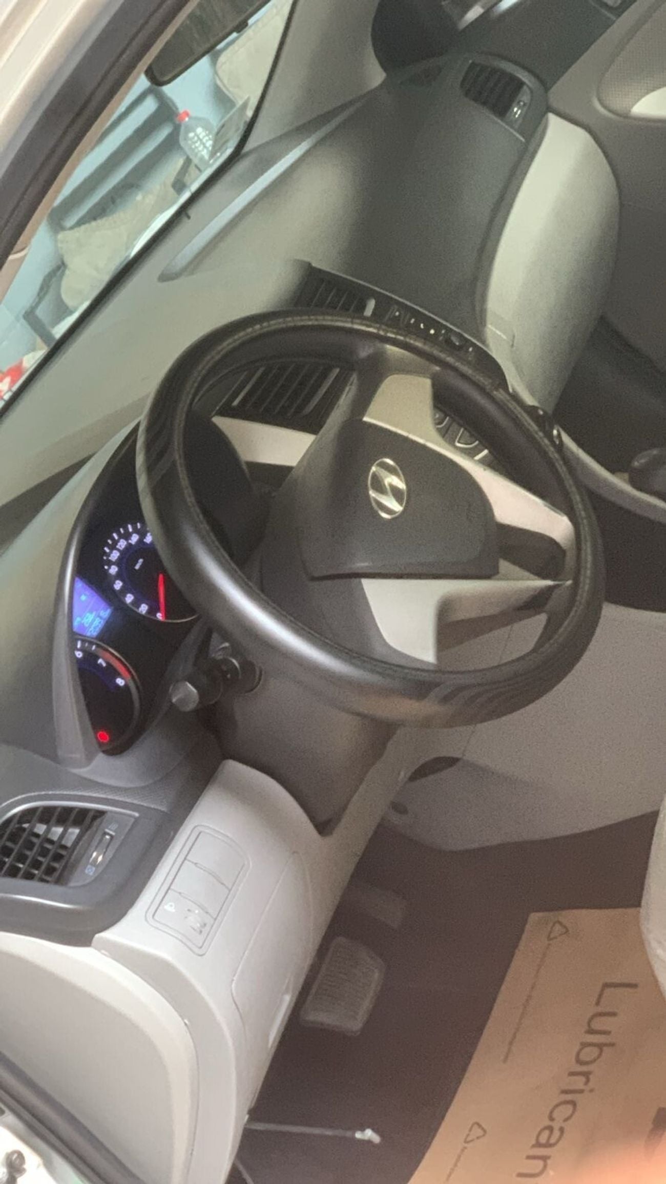 Hyundai Accent 1.6  4 cyl. Korya ,5 seats 4 door