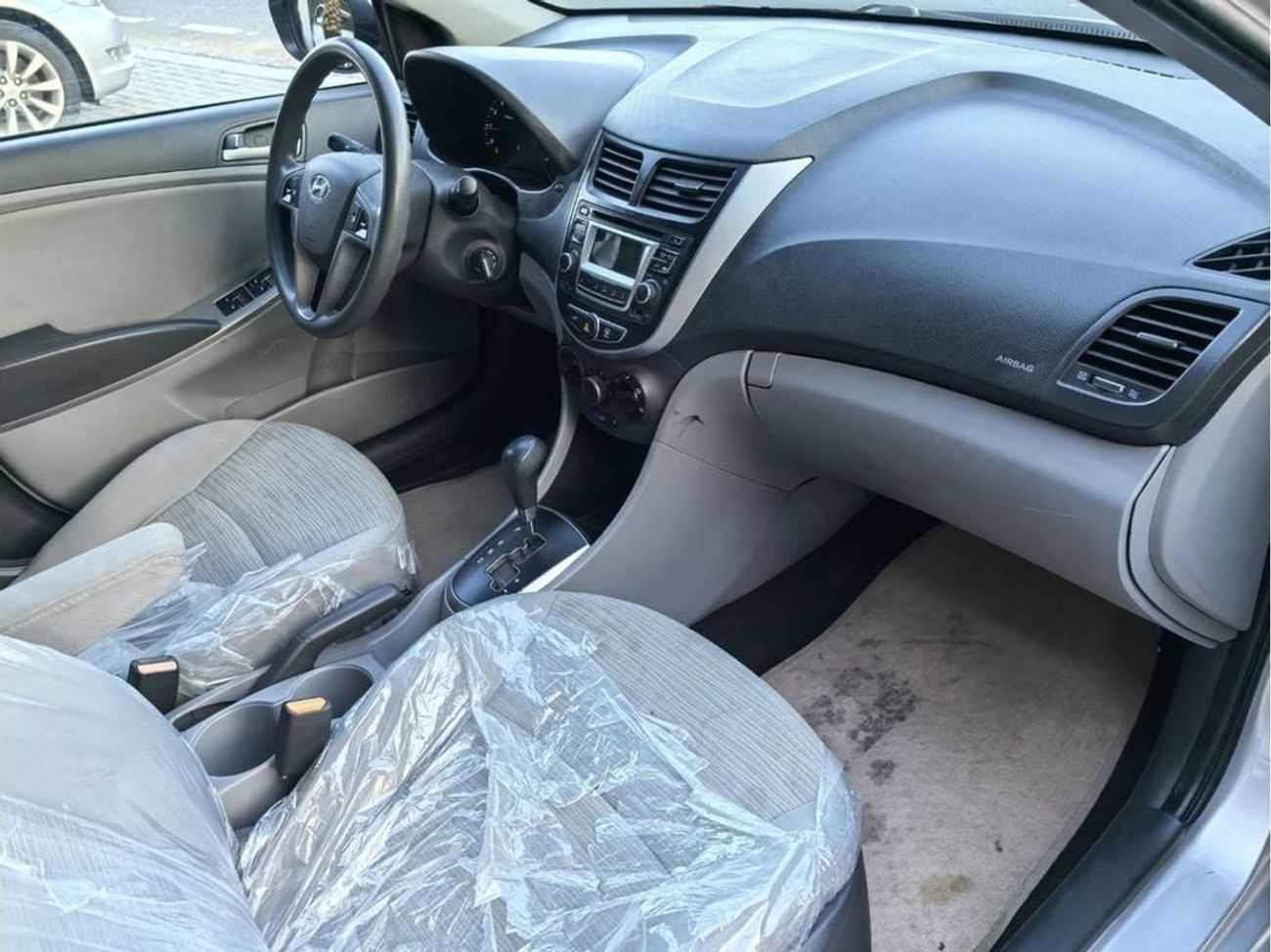 Hyundai Accent Base 1.6L (123 HP) Base 1.6L (138 HP) V4 1.6L / ECO CAR / IN PERFECT CONDITION / GCC