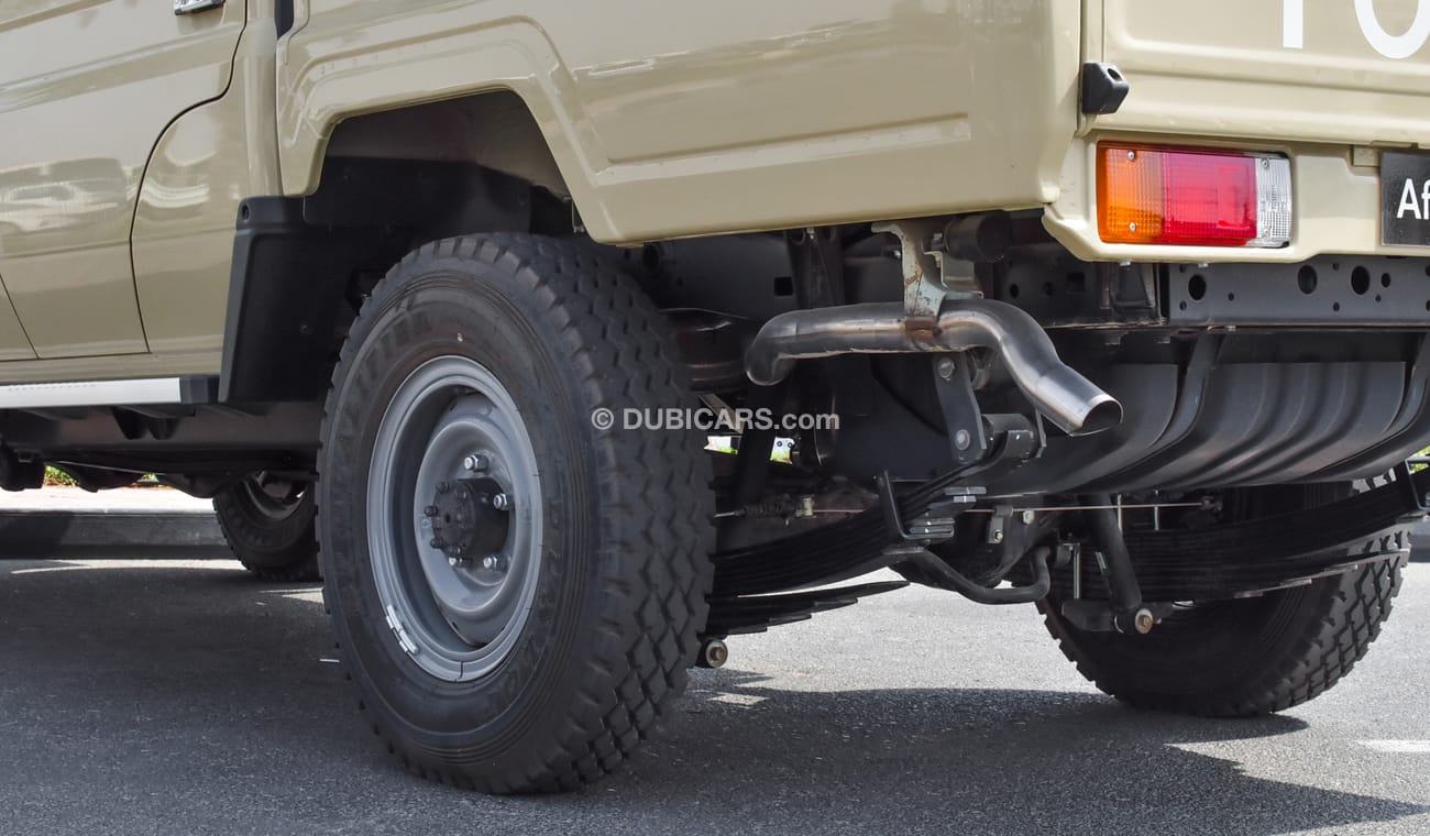 Toyota Land Cruiser Pick Up 4.2L Diesel V6 Double Cabin