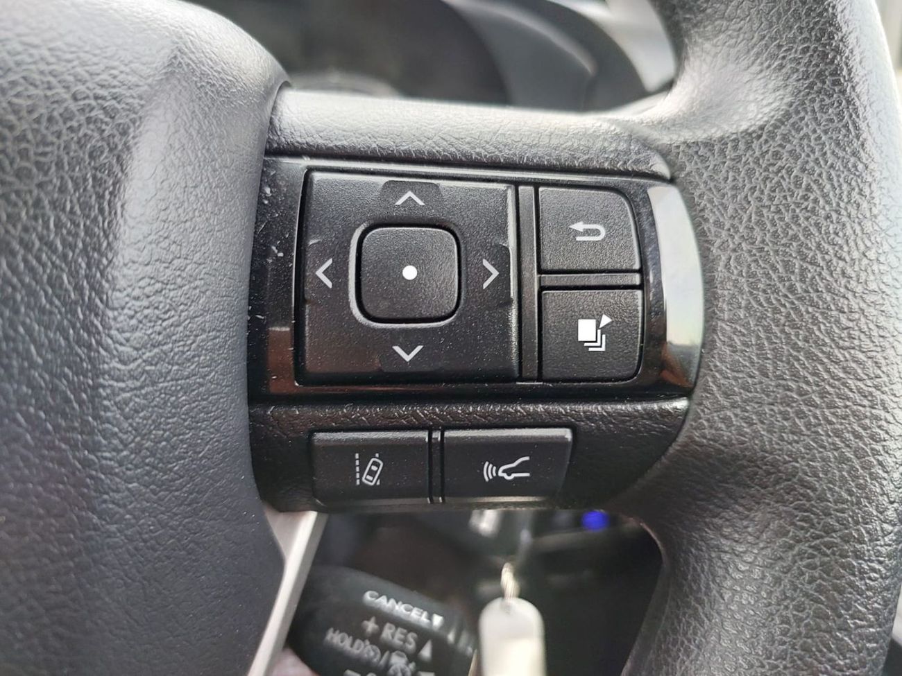 Toyota Hilux TOYOTA HILUX PICK UP RHD 2022 MODEL 2.8 L DIESEL AUTOMATIC(PM71300)